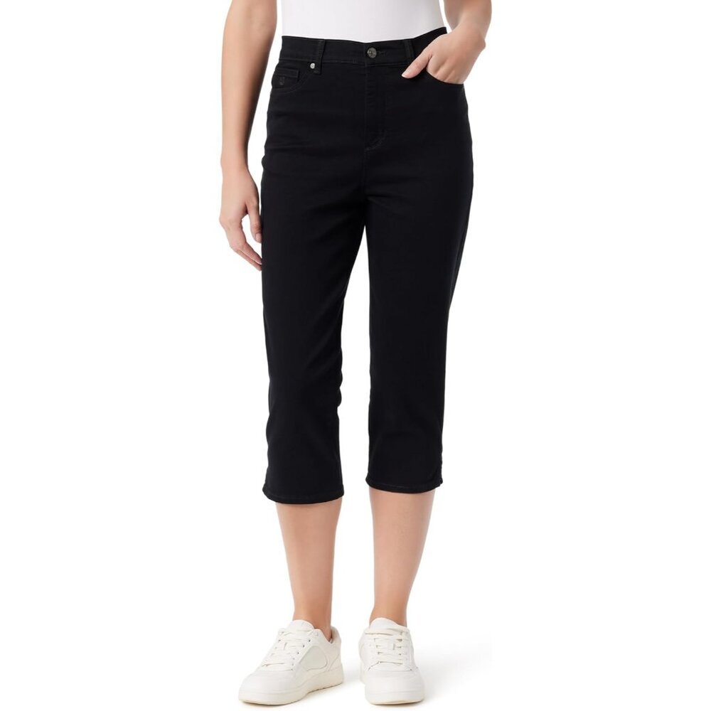 Women's Black Cotton Spandex Capri High Rise Straight Zipper Pockets